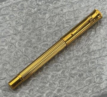 Graf von Faber-Castell - Classic Fountain Pen – Guilloché, Verzamelen, Pennenverzamelingen, Nieuw