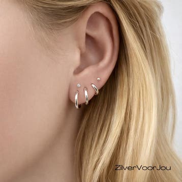 Zilveren huggie hoops 2 mm breed verschillende maten, Verzenden, Nieuw, Zilver