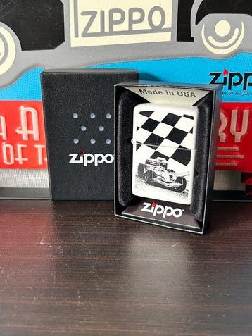 Zippo - E16-Formule 1 - Zonder minimumprijs - Aansteker -, Nieuw