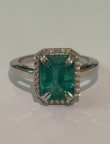 Ring Platina - 3.81ct. tw. Smaragd - Diamant -, Nieuw