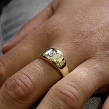Gouden heren ring met diamant; 0,20 ct., Gebruikt, 20 of groter, Heer, Ophalen of Verzenden