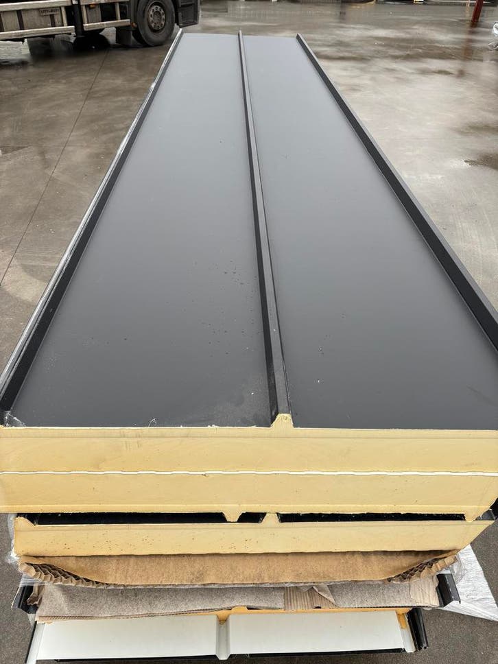 2e keus VIEO ROOF (geïsoleerde Felslook) platen te koop!, Doe-het-zelf en Verbouw, Platen en Panelen, Nieuw, Overige materialen