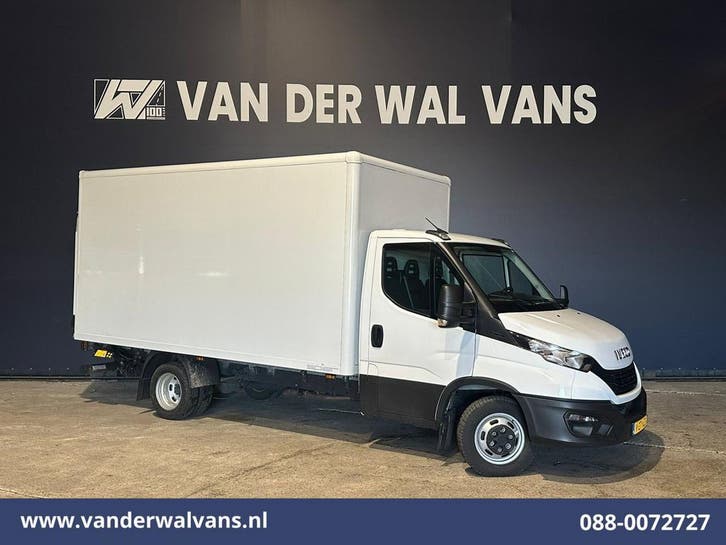 Iveco Daily | 35C16 157pk Bakwagen Laadklep Dubbel Lucht, Auto's, Bestelauto's, Dealer onderhouden, Te koop, Handgeschakeld, Diesel