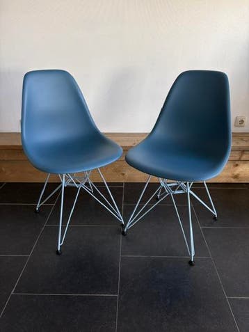 Design 2.0, Vitra, Fritz Hansen design tegen scherpe prijzen, Zo goed als nieuw, Leer