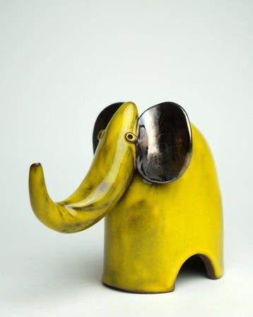 Urszula Despet - Beeldje - Yellow Elephant - Keramiek