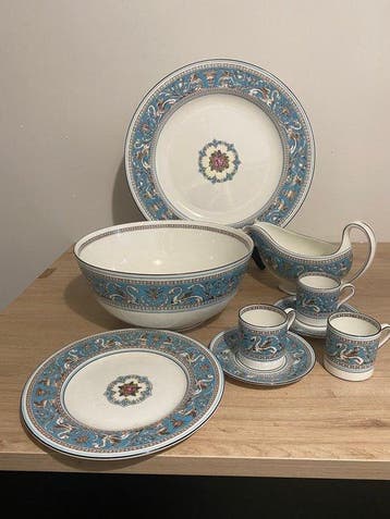 Wedgwood - Serveerschaal (9) - Florentine - Been, Porselein, Antiek en Kunst