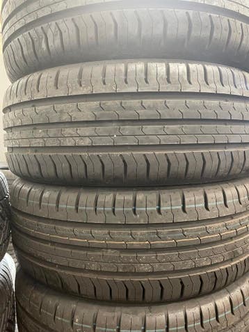 185 55 r15 continental. Demo. Puntjes zitten er nog op, Ophalen, Gebruikt, 15 inch, 185 mm