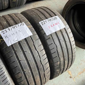 2 x Hankook Ventus S1 Evo3 225-45-18 Zomerbanden 5mm, 18 inch, Gebruikt, Ophalen of Verzenden, Band(en)