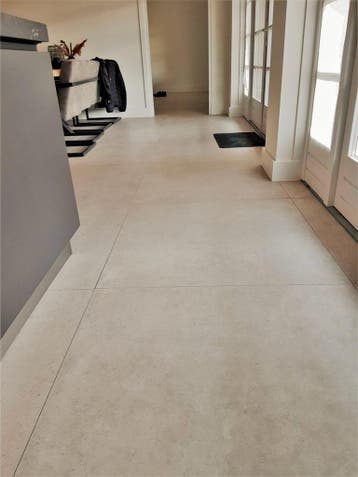 Vloertegel Beige 80x80cm (Vloeren, Afbouwmaterialen), 60 cm of meer, Nieuw, Ophalen of Verzenden, 10 m² of meer