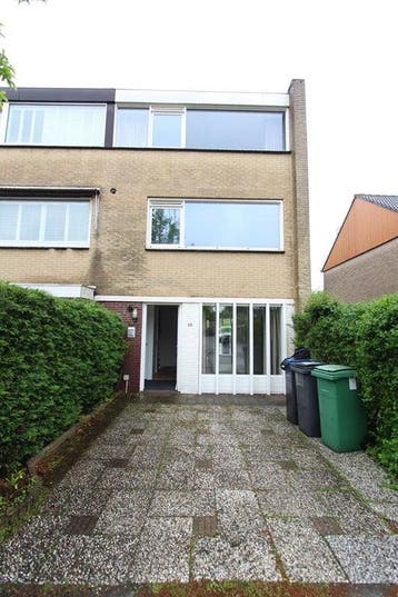 Te huur: Huis Alpen Rondweg in Amstelveen, Noord-Holland, Amstelveen