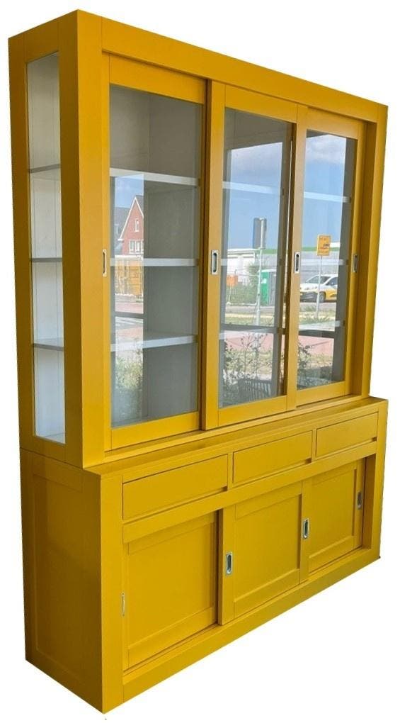 Buffetkast signaalgeel Enschede 200 x 240cm, Huis en Inrichting, Kasten | Buffetkasten, Ophalen of Verzenden