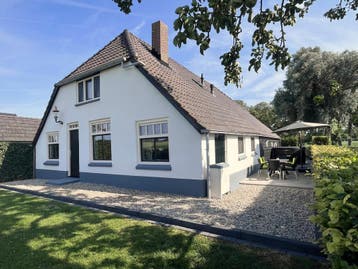 ** Vakantie Veluwe ** Boerderij Woning Vakantiehuis Huisje *, Vakantie, Aan meer of rivier, 4 of meer slaapkamers, Huisdier toegestaan