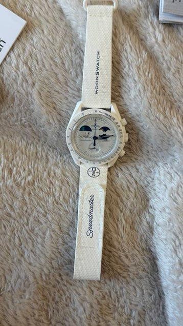 Swatch - MoonSwatch - Mission on Earth - Zonder minimumprijs, Nieuw