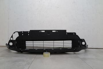 voorbumper grille Toyota Yaris Cross 52129-0D090, Verzenden, Gebruikt