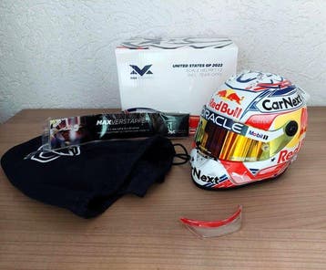 Schuberth Helm 1:2 - Modelauto - Max Verstappen - United, Hobby en Vrije tijd, Modelauto's | 1:5 tot 1:12, Nieuw