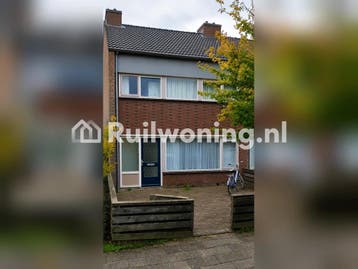 Woningruil; van hoek eengezinswoning naar een appartement, Amsterdam