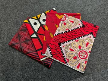 4 Fat quarters - Rode Quiltstoffen / Patchwork stoffen - Afr, Hobby en Vrije tijd, Stoffen en Lappen, Ophalen of Verzenden, Nieuw