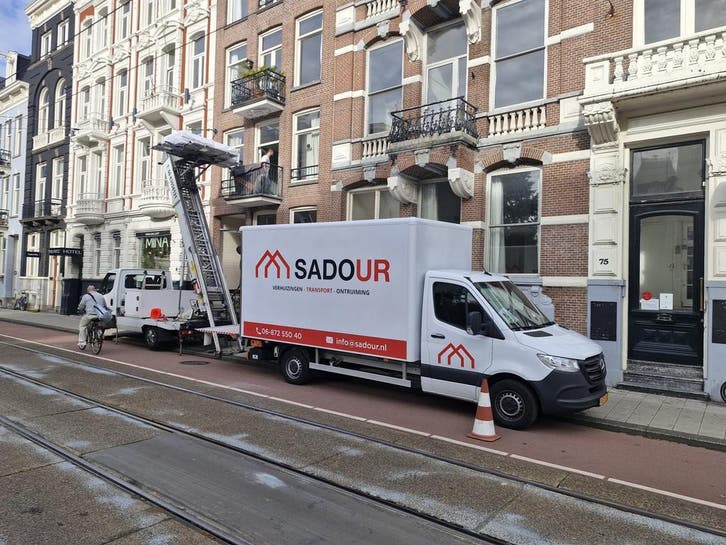 MOVING| TRANSPORT | VERHUISWAGEN IN AMSTERDAM EN OMGEVING, Diensten en Vakmensen, Verhuizers en Opslag, Bedrijfsverhuizingen, Opslag