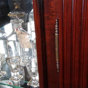Hollandse mahonie Empire stijl vitrine ca 1880 met brons bes, Ophalen of Verzenden