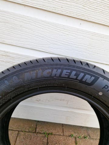 225/55/17 101V Michelin Zomerbanden 2X, Gebruikt, 17 inch, Band(en), Personenwagen