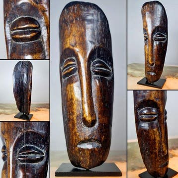 Mask - Lega - Congo - Oud beenmasker van de Lega. (Zonder