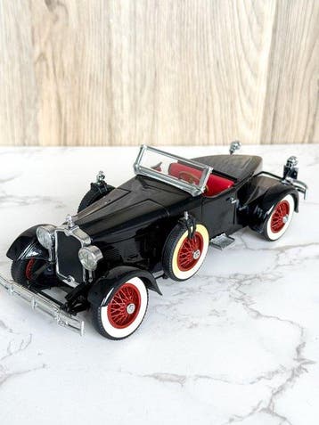 Danbury Mint 1:24 - Modelauto - 1927 Stutz Black Hawk, Nieuw