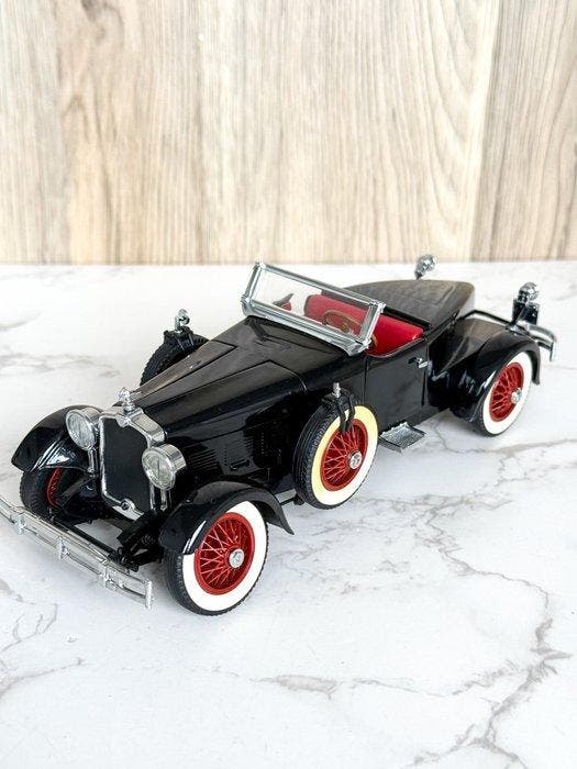 Danbury Mint 1:24 - Modelauto - 1927 Stutz Black Hawk, Hobby en Vrije tijd, Modelauto's | 1:5 tot 1:12