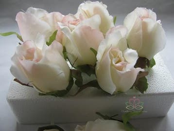 Zijden Roosjes Champagne Roze 2Tone 5-6 cm 10 stuks, Ophalen of Verzenden, Nieuw