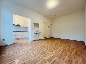 Te huur: Studio Herschelstraat in Den Haag, Den Haag, Zuid-Holland