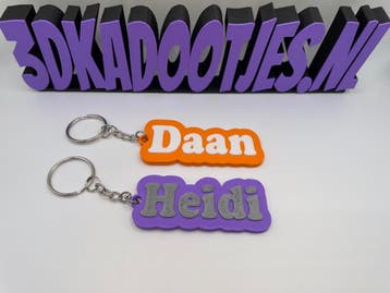 Sleutelhangers met naam – Onmisbaar - Zelf personaliseren, Verzenden, Nieuw