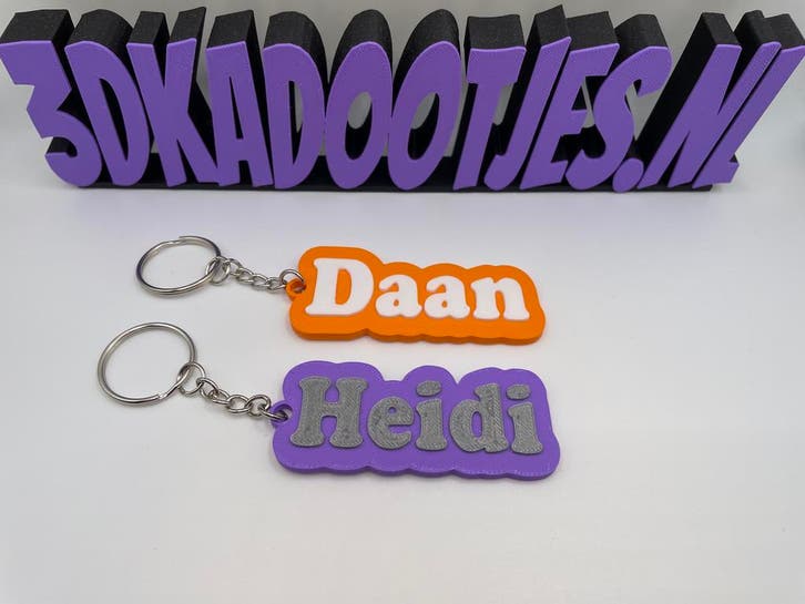 Sleutelhangers met naam – Onmisbaar - Zelf personaliseren, Sieraden, Tassen en Uiterlijk, Tassen | Sporttassen, Nieuw, Verzenden