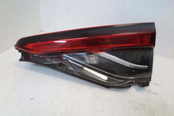 Achterlicht rechts Toyota Corolla E21 Sedan 81580-02C31, Auto-onderdelen, Verlichting, Verzenden, Gebruikt
