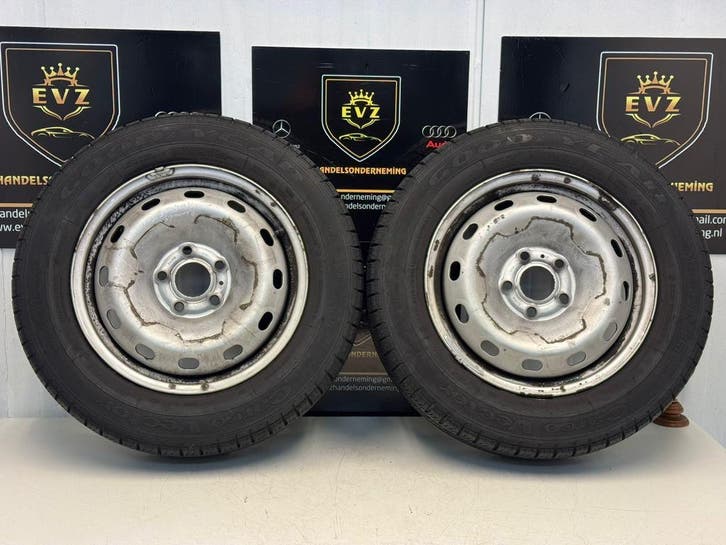 2 stuks 205/65R16C Renault Trafic bj.2018 All-Seasons banden, Auto-onderdelen, Banden en Velgen, 16 inch, All Season, 205 mm, Gebruikt