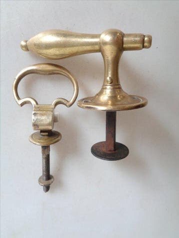 Antiek Deurbeslag - 2 Antieke deurkrukken - 1850-1900