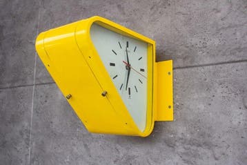 Wandklok - Seikosha - Staal, Bakeliet, Plastic, Glas -