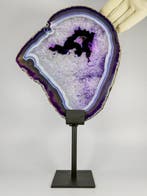 LARGE purple agate on stand Geode - Hoogte: 320 mm -
