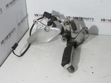 Yamaha YZF 600 R Voetsteun rechts voor, Motoren, Onderdelen | Yamaha, Ophalen of Verzenden, Nieuw