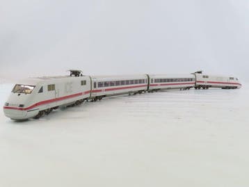 Märklin H0 - 3770 - Treinstel (1) - 4-Delige set BR 401, Nieuw