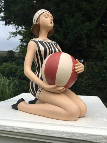 Francois Arvi - Figuur - ART DECO BEACH LADY - Hars