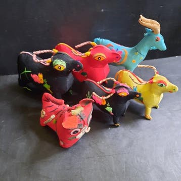 Decoratief ornament (6) - Stier ram tijger - China - Chinese, Antiek en Kunst