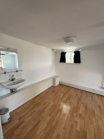 Te huur: Appartement Benzenraderweg in Heerlen, Limburg, Heerlen, Appartement