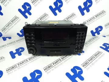 Radio/CD-speler A 209 820 2689 (!) o.a: CLK-klasse w209, Ophalen of Verzenden, Gebruikt, Mercedes-Benz