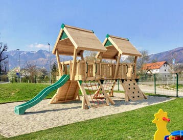 speeltoestellen voor camping, kinderopvang en speeltuinen, Nieuw, Schommel