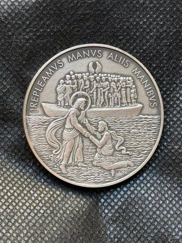Paus Franciscus - Pontificale Medaille XIIe Jaar - .980, Antiek en Kunst, Antiek | Boeken en Bijbels