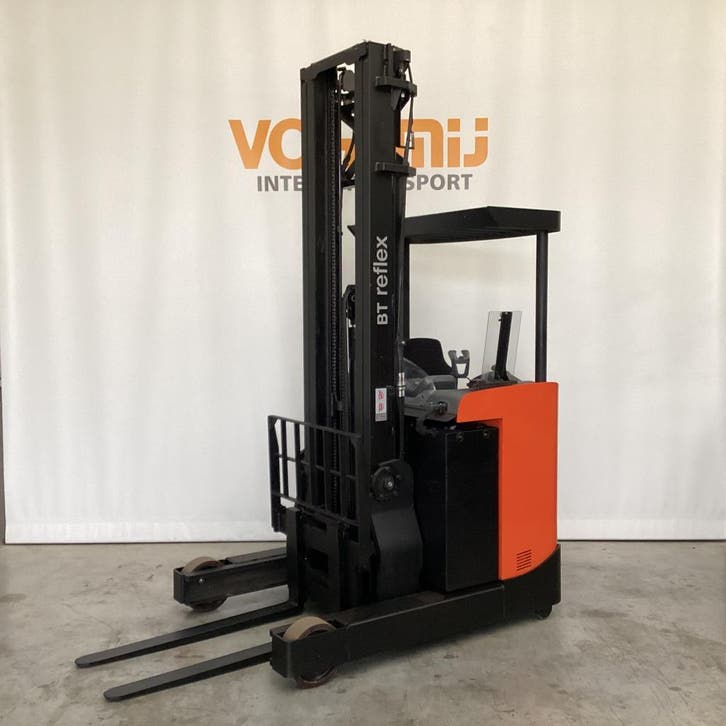 Toyota RRE 140 B Reachtruck, Zakelijke goederen, Machines en Bouw | Heftrucks en Intern transport, Reachtruck, Elektrisch, 1000 tot 2000 kg