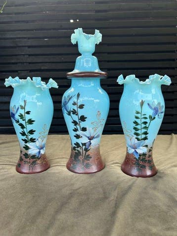 Vaas (3) - Opaline glas