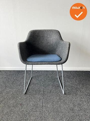 Vepa Felt vergaderstoel - Grijs met blauwe zitting, Vergader- of Presentatieruimte, Ophalen of Verzenden, Gebruikt, Stoel