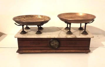 Balans of weegschaal - Hout, Marmer, Metaal, Messing