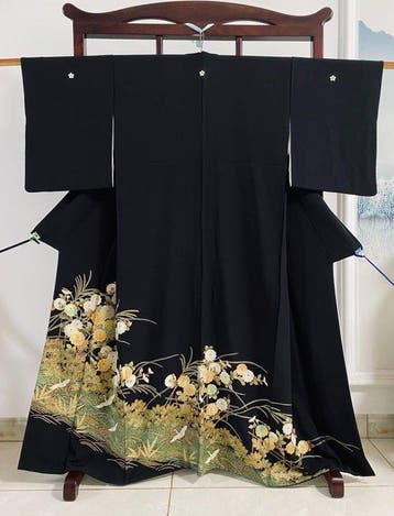 Japanse zijden zwarte kimono met mouwen - Japan - Halverwege