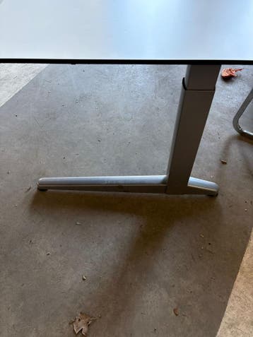 Ahrend Four Two - 160x80 slinger bureau - wit trespa blad, Huis en Inrichting, Bureaus, Ophalen of Verzenden, In hoogte verstelbaar